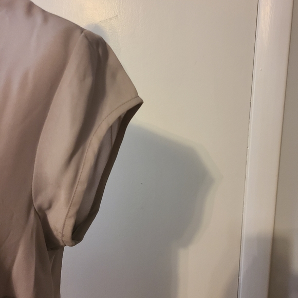 DR2 light grey short sleeved top - Picture 4 of 5